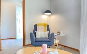 Top Location - Hillcrest Charmer - 3 Bedroom House - Recently Renovated